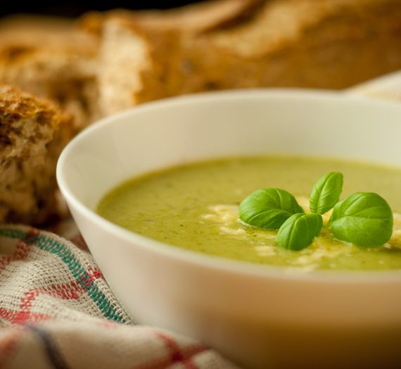 Brokolių sriuba su sūriu
